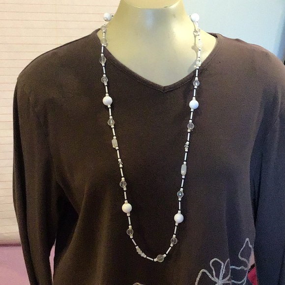 Long White Necklace, handcrafted .. 38" long .. nwot   ... #23 - Picture 3 of 4